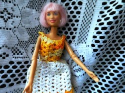 PINK HAIR BARBIE A